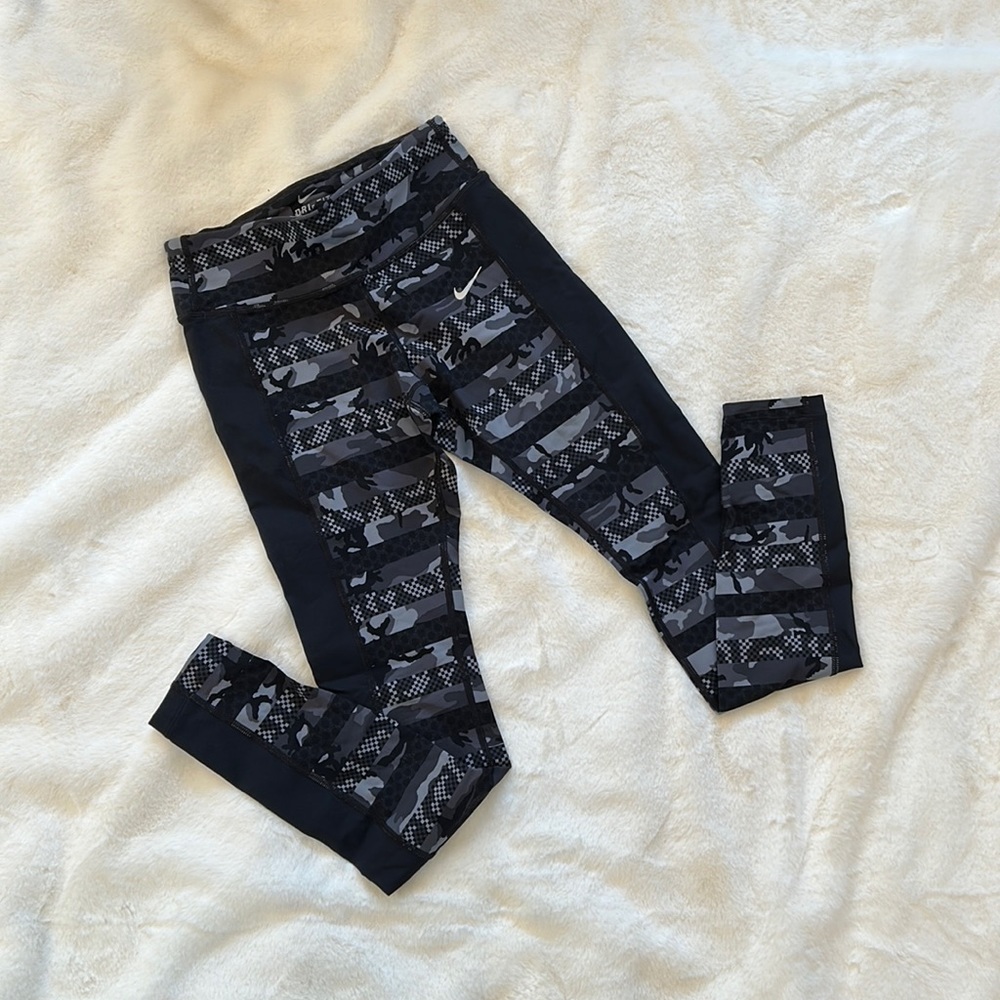 Nike Dri Fit Running Leggings Black Grey Size XS NWOT